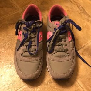 Women’s Saucony shoes